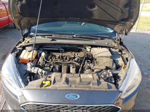 صورة 10 لـ 2016 FORD FOCUS SE
