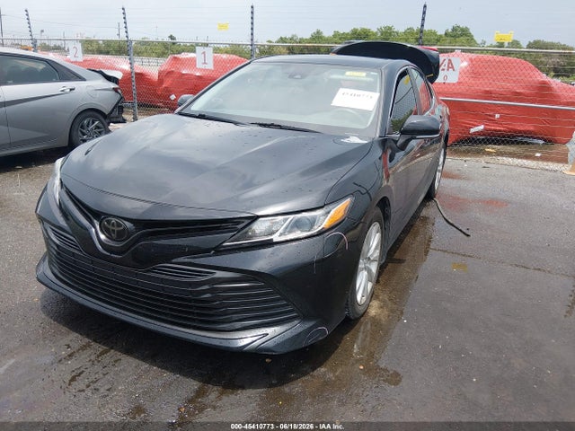 2018 Toyota CAMRY LE 照片 2