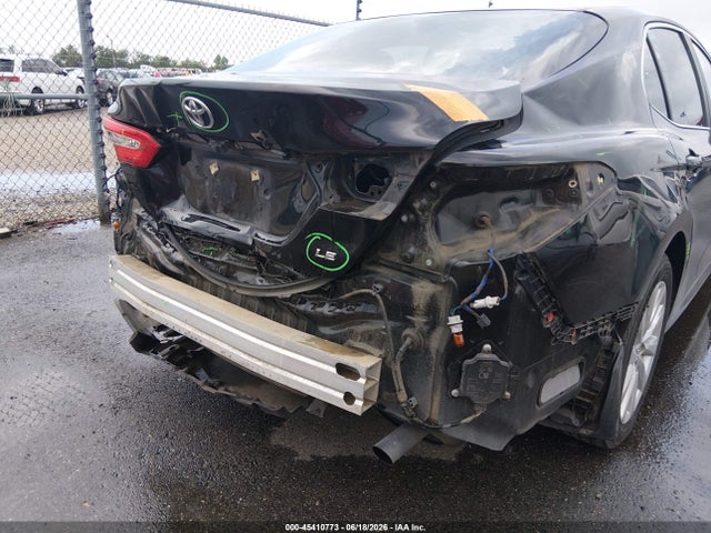 2018 Toyota CAMRY LE 照片 6