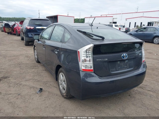 2010 Toyota PRIUS II — фото 3