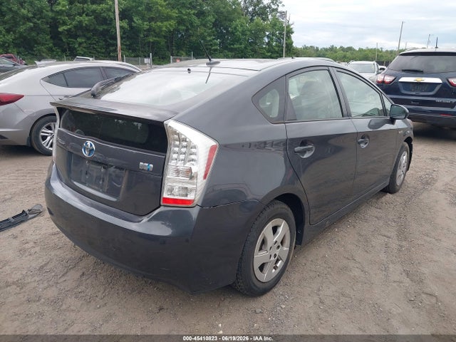 2010 Toyota PRIUS II — фото 4