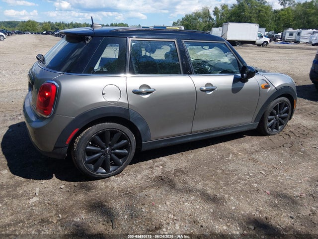 صورة 4 لـ 2017 MINI HARDTOP COOPER