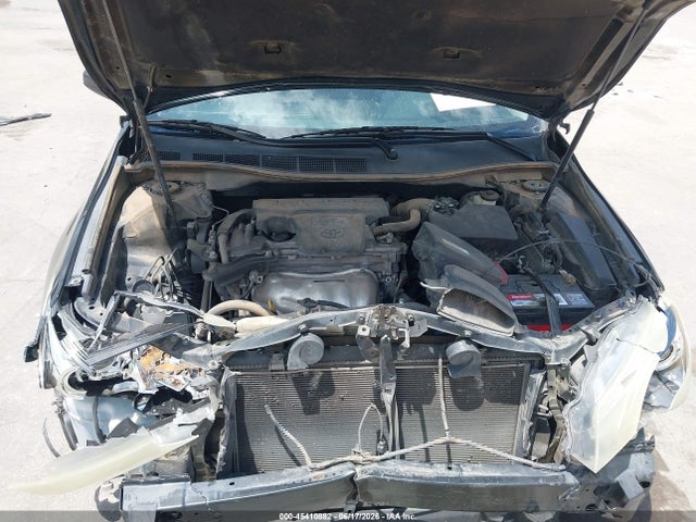 صورة 10 لـ 2016 Toyota CAMRY SE