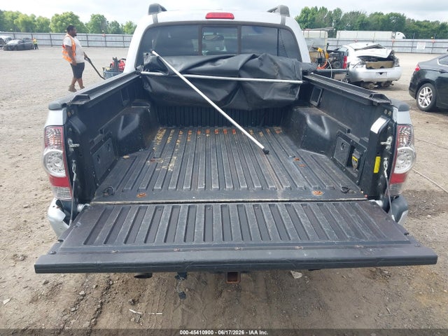 2010 Toyota TACOMA PRERUNNER V6 thumbnail 17