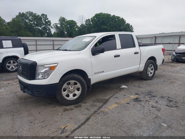 2018 Nissan TITAN S 照片 2