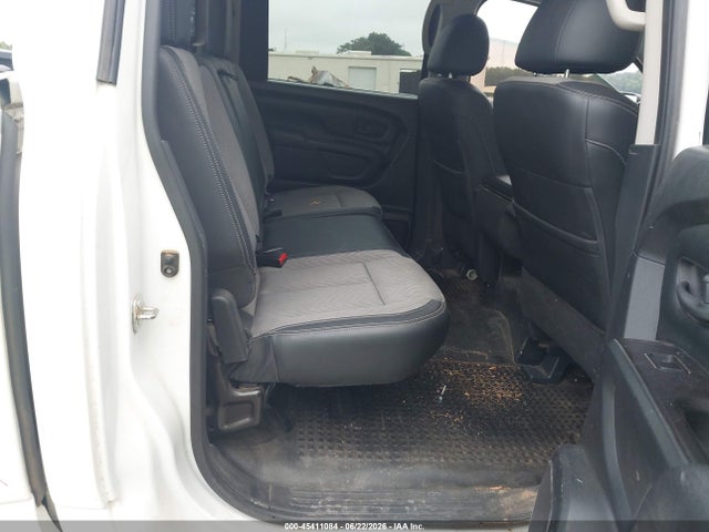 2018 Nissan TITAN S 照片 8