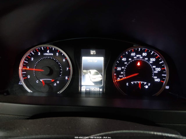 2015 Toyota CAMRY SE photo 7