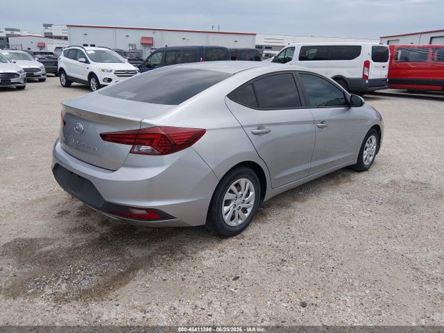 2020 Hyundai ELANTRA SE photo 4