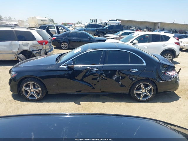 صورة مصغرة 14 لـ 2017 Mercedes-BENZ E 300 4MATIC