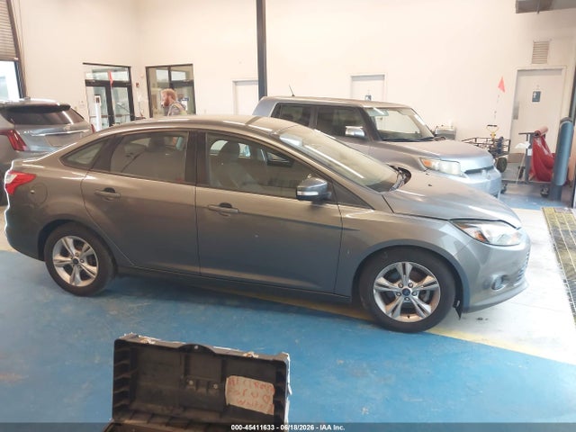 صورة مصغرة 13 لـ 2014 FORD FOCUS SE