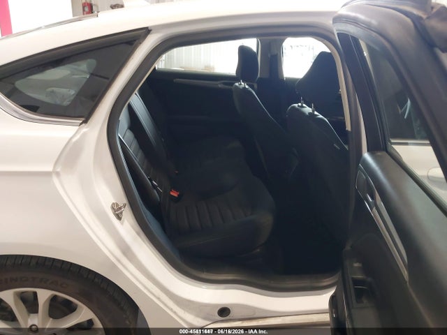 صورة 8 لـ 2020 FORD FUSION HYBRID SE