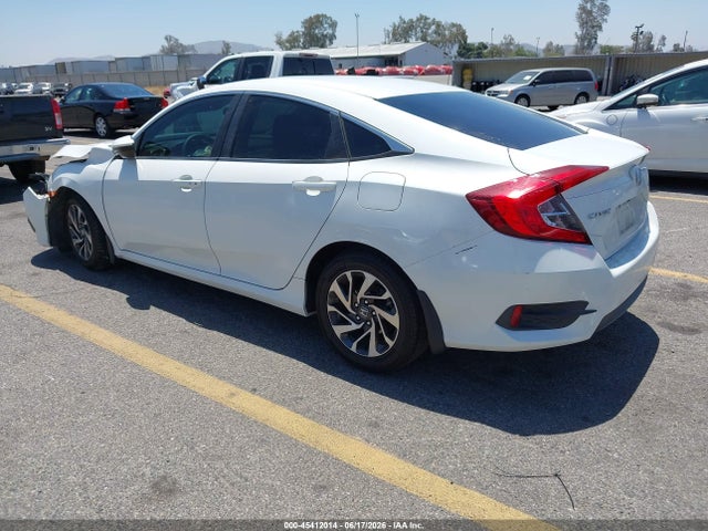 2016 Honda CIVIC EX — фото 3