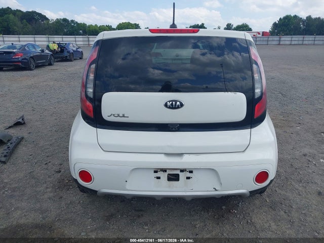 2018 KIA SOUL + thumbnail 17