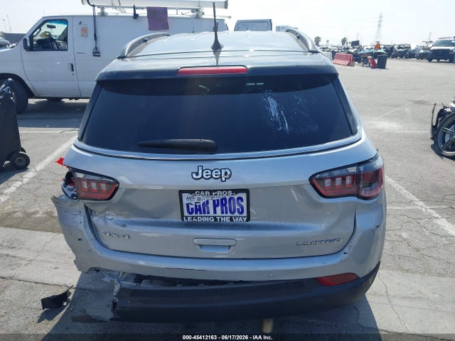 2025 JEEP COMPASS LIMITED 4X4 17