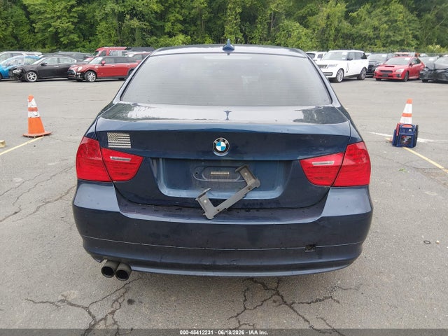 صورة مصغرة 17 لـ 2011 BMW 328I XDRIVE