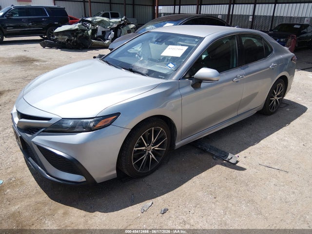 2022 TOYOTA CAMRY SE 2