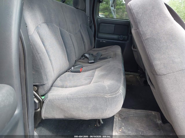 2002 Chevrolet SILVERADO 1500 LS 照片 8