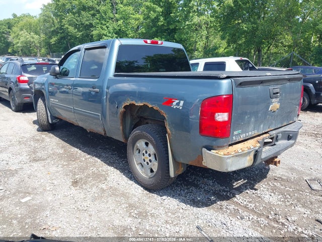 2010 Chevrolet SILVERADO 1500 LT 照片 3