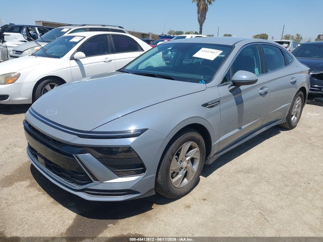صورة 2 لـ 2025 Hyundai SONATA SE