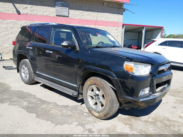 2013 TOYOTA 4RUNNER SR5