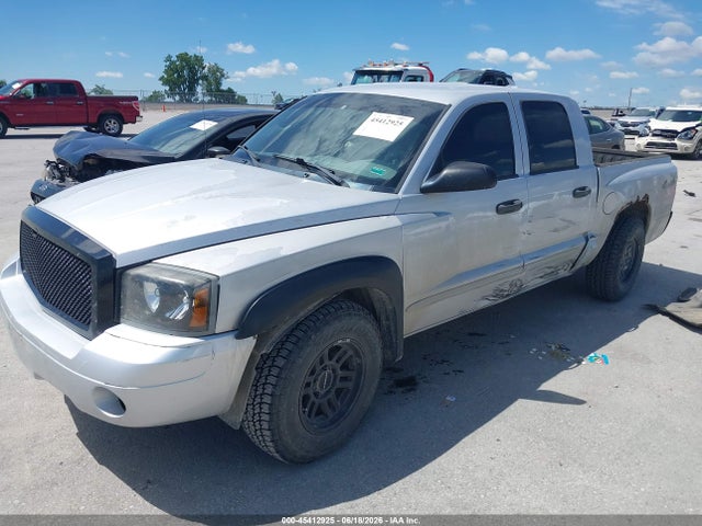2006 Dodge DAKOTA SLT — фото 2