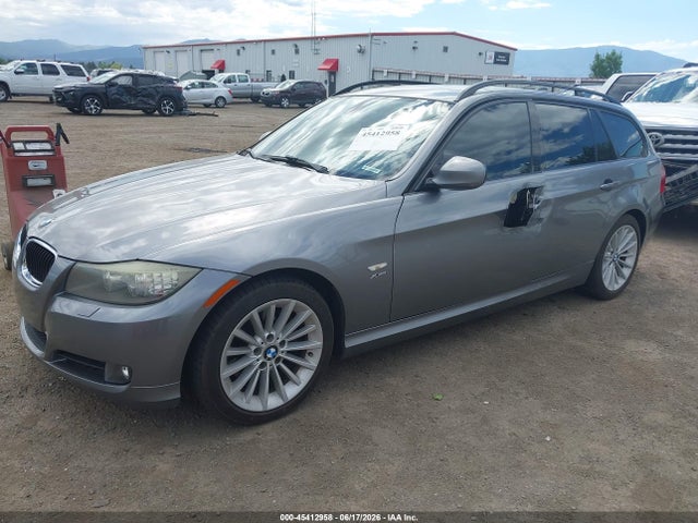2010 BMW 328I XDRIVE photo 2