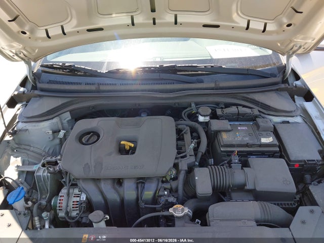 صورة 10 لـ 2020 Hyundai ELANTRA SE