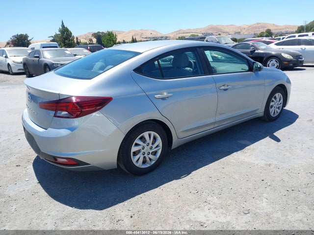 صورة 4 لـ 2020 Hyundai ELANTRA SE
