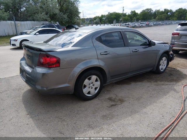2013 Dodge AVENGER SE V6 照片 4