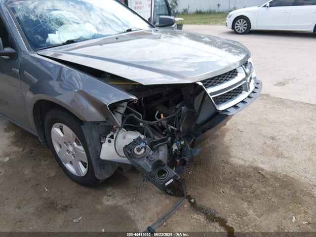 2013 Dodge AVENGER SE V6 照片 6