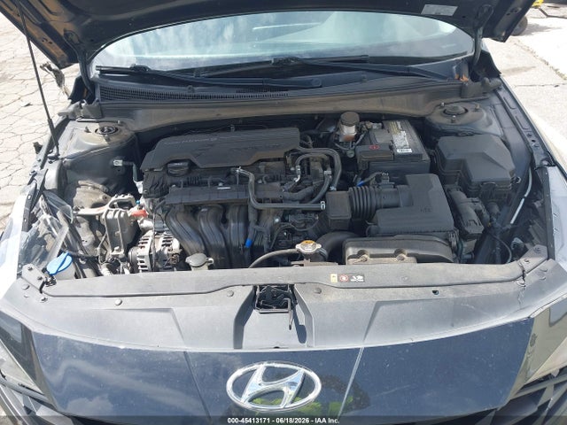 صورة 10 لـ 2022 Hyundai ELANTRA SEL