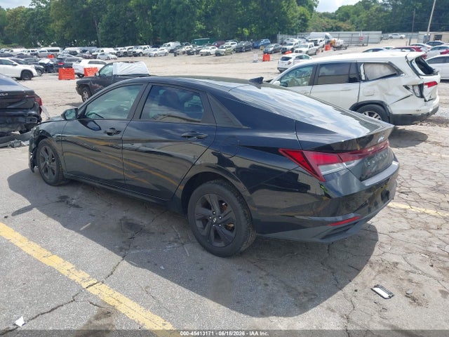 صورة 3 لـ 2022 Hyundai ELANTRA SEL