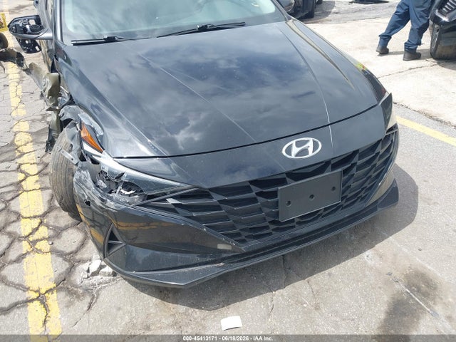 صورة 6 لـ 2022 Hyundai ELANTRA SEL