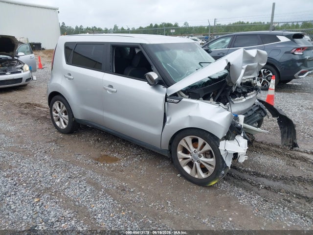 2015 KIA SOUL +
