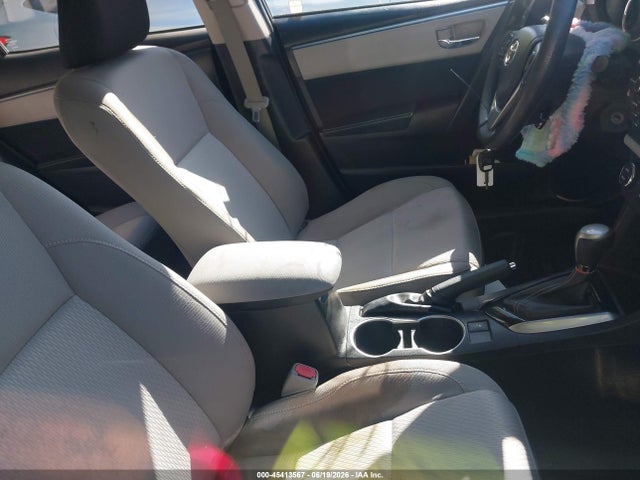 2014 Toyota COROLLA LE photo 5