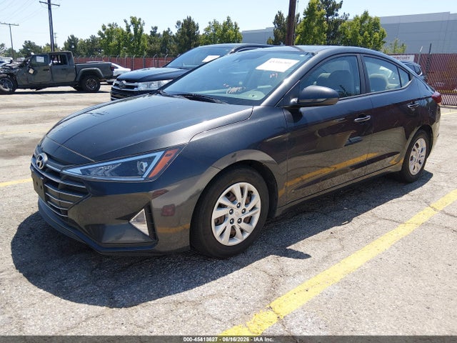 2020 Hyundai ELANTRA SE 照片 2