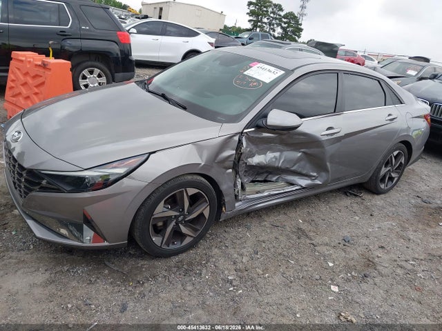 2021 Hyundai ELANTRA SEL 照片 2