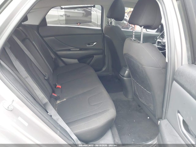2021 Hyundai ELANTRA SEL 照片 8
