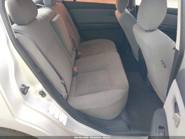 2010 Nissan SENTRA 2.0 照片 8