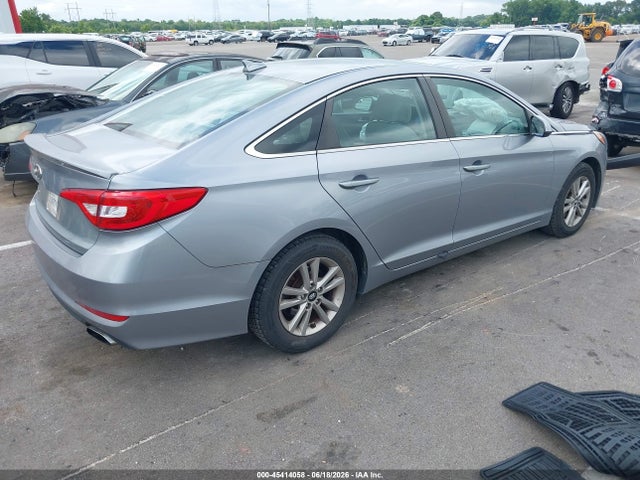 2016 Hyundai SONATA SE — фото 4
