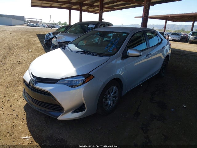 2018 Toyota COROLLA LE 照片 2