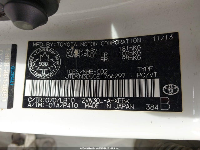 2014 Toyota PRIUS photo 9
