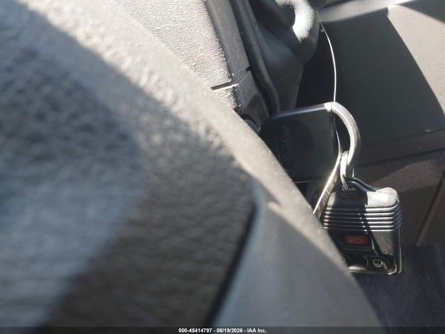 صورة 11 لـ 2010 FORD F-150 XL/XLT
