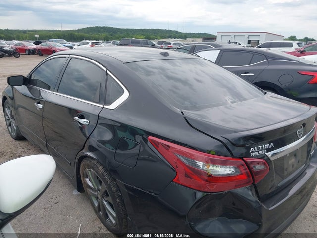 2018 Nissan ALTIMA 2.5 SR photo 3