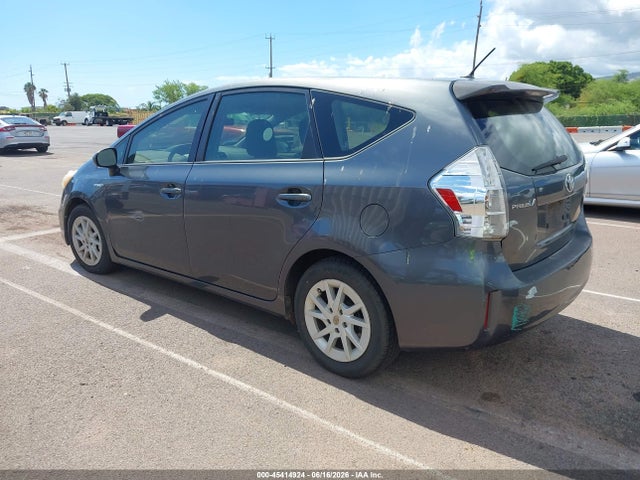 2013 Toyota PRIUS V FIVE/THREE/TWO photo 3
