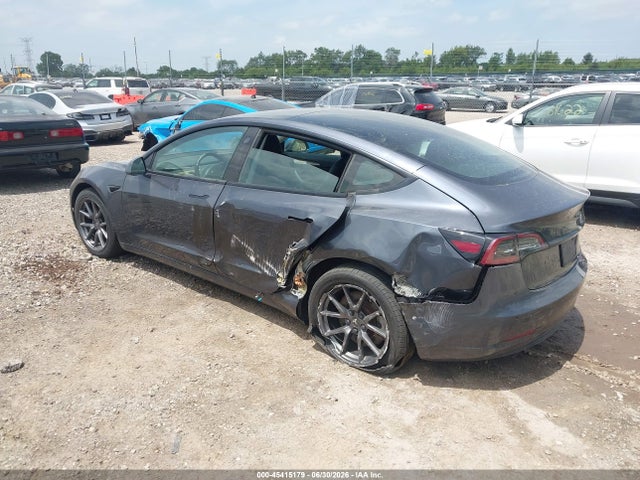 2021 TESLA MODEL 3 STANDARD RANGE PLUS REAR-WHEEL DRIVE 3