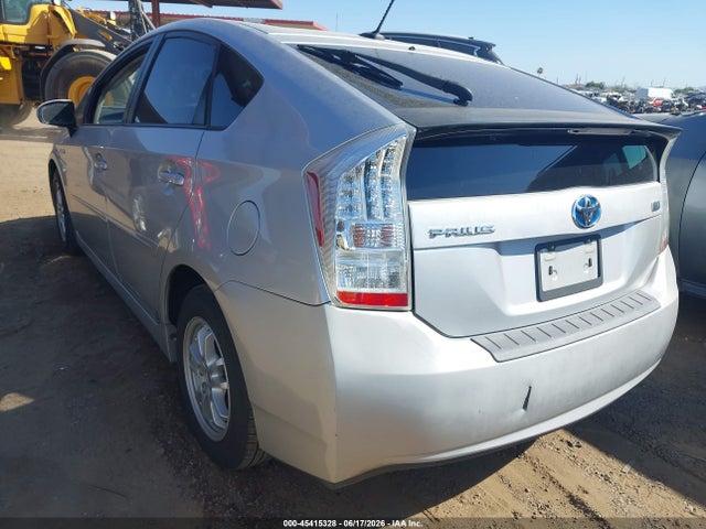2010 Toyota PRIUS IV — фото 3