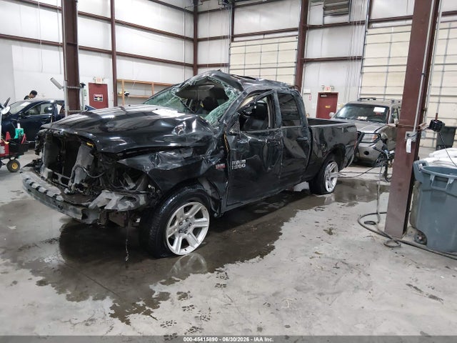 2013 RAM 1500 SPORT 照片 2