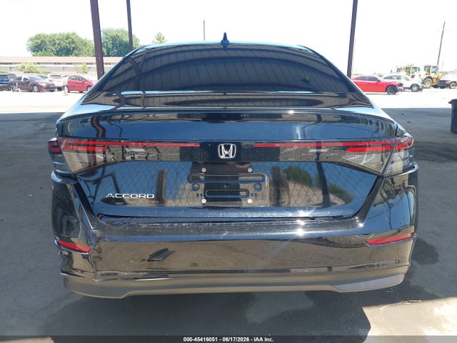 2025 Honda ACCORD LX — миниатюра 16