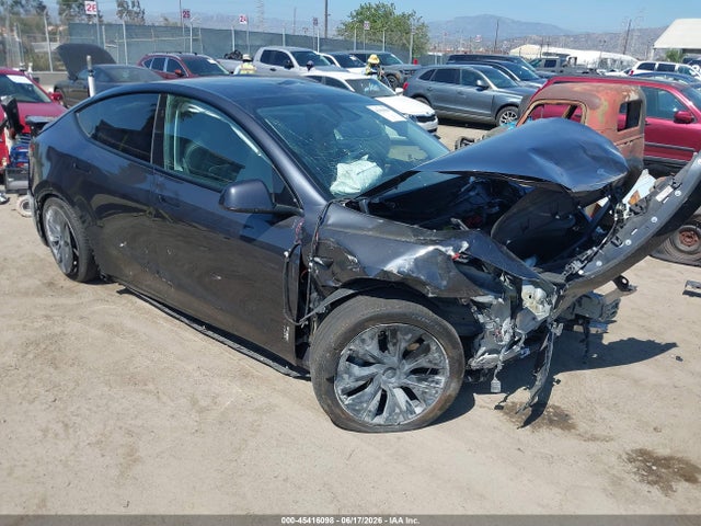 2024 TESLA MODEL Y LONG RANGE SINGLE MOTOR REAR-WHEEL DRIVE/RWD